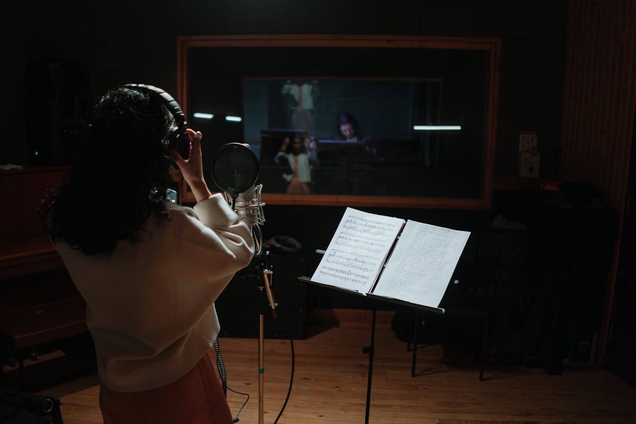 The live recording room with instruments